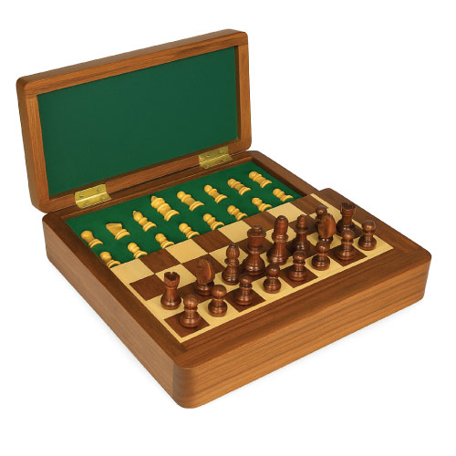 LACQUER-FINISH-CHESS-SET-3